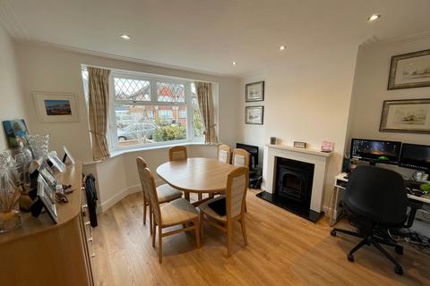 8 Warren Drive, Ruislip, HA4 9RD