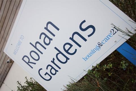 2 bedroom flat for sale - Rohan Gardens, All Saints Road, Warwick