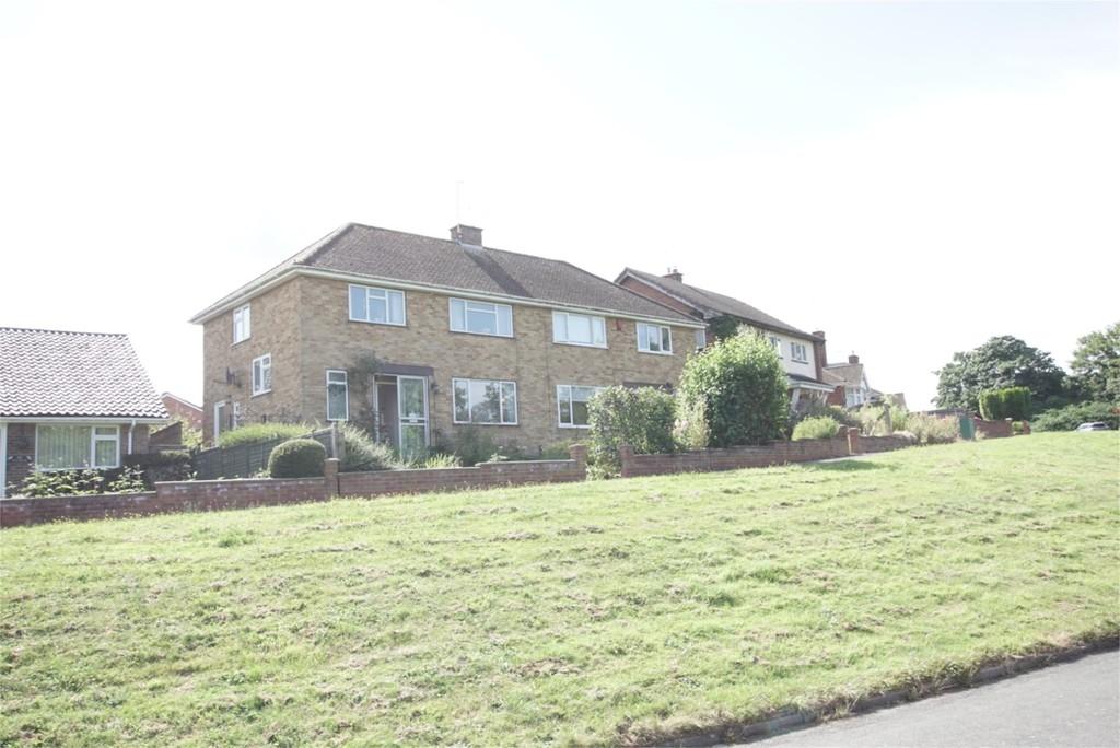 Millbank, Warwick 3 bed semidetached house £349,000