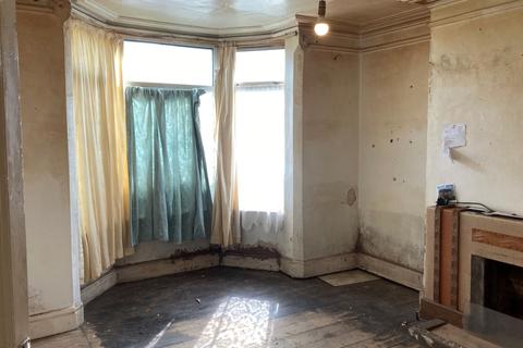 54 Rayleigh Road, Wolverhampton, WV3 0AP