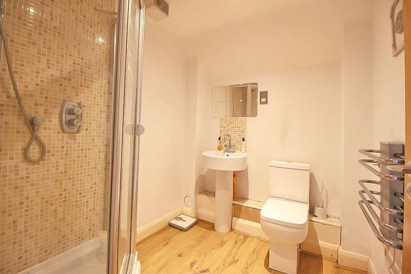 Ensuite shower room