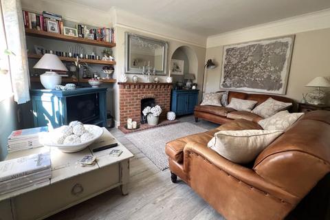 3 bedroom semi-detached house for sale, Boundstone Close, Farnham