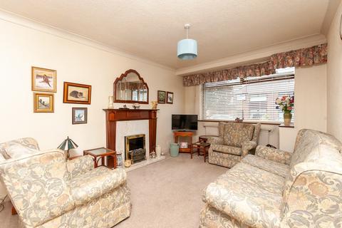 3 bedroom semi-detached house for sale - Loweswater Crescent, Haydock, St Helens, WA11