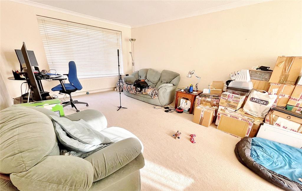 Colne Close, Worthing, West Sussex, BN13 3 bed detached house £400,000