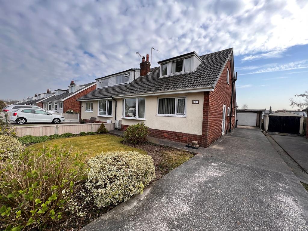 Liverpool Road, Walmer Bridge, Preston, PR4 2 bed semidetached