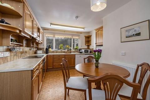 Lucknow Cottage Dingleton Road, Melrose, TD6 9QP
