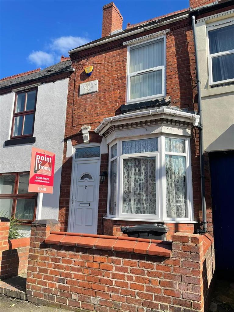 Albert Street, Lye, Stourbridge 3 bed terraced house £160,000