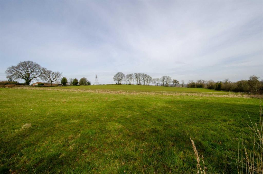 Romsley Lane, Shatterford, DY12 1RS 5 bed bungalow for sale £499,950