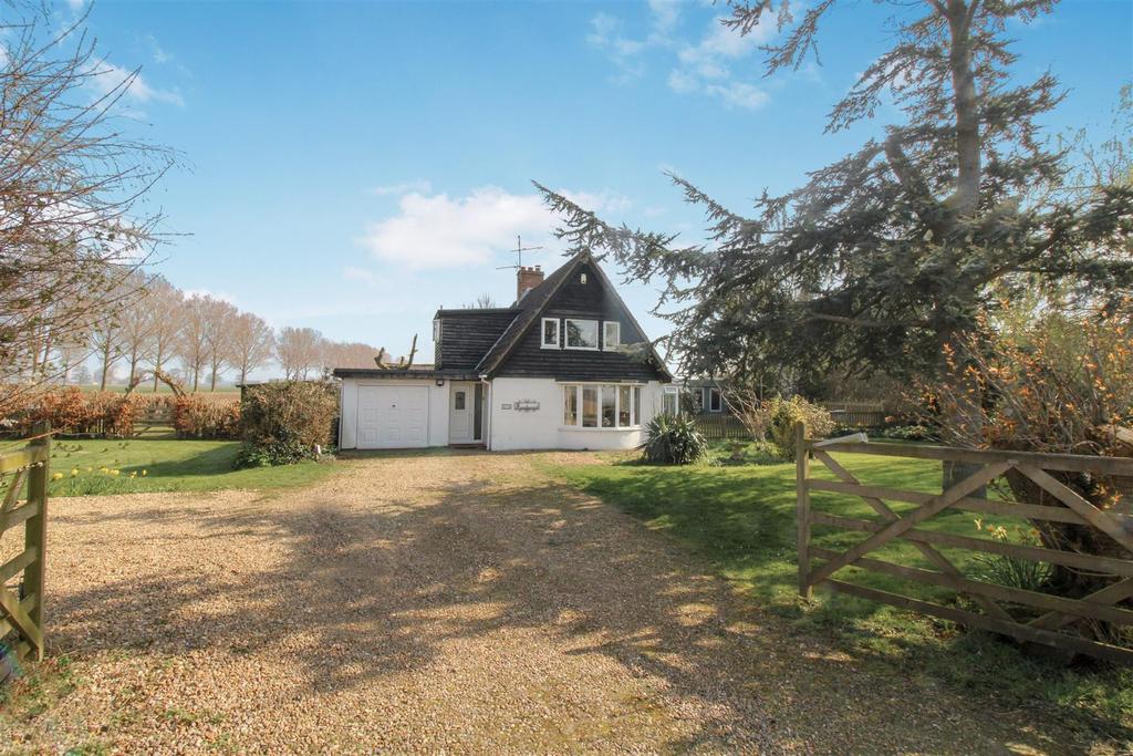 New Road, Sutton Bridge 3 bed detached house for sale £360,000