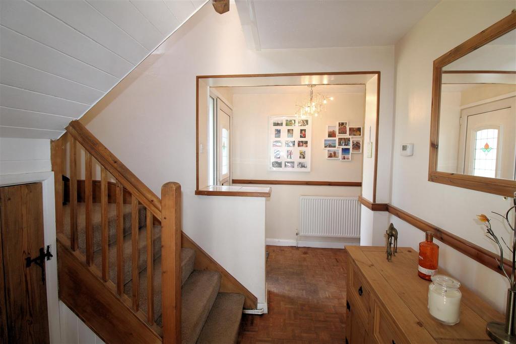 Hallway.JPG