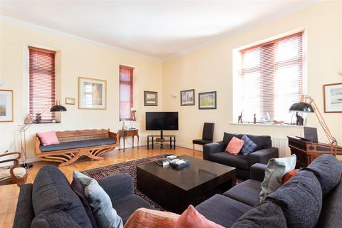 3 bedroom apartment for sale - Scrimgeour Place, Dundee