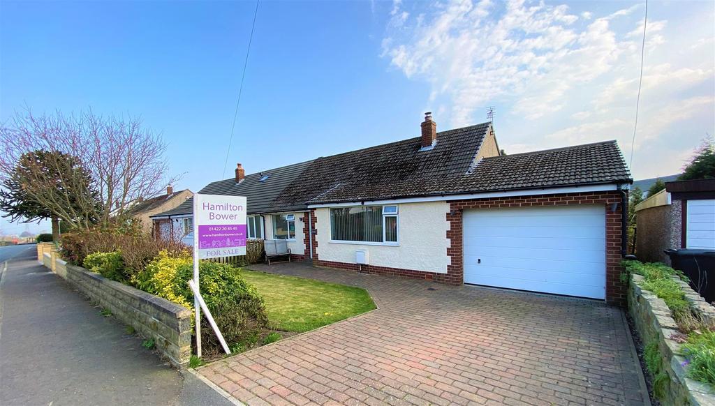 Westercroft Lane, Northowram, Halifax 4 bed semidetached house £350,000