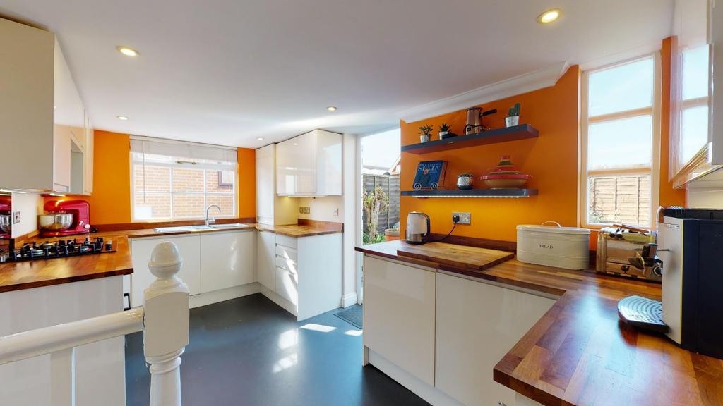 The Street, Sholden, Deal 4 bed semidetached house £445,000