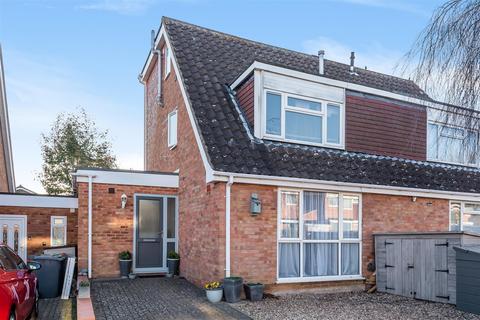 5 Bevery Close, Oakley, Bedford, MK43 7SH