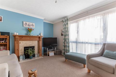 5 Bevery Close, Oakley, Bedford, MK43 7SH