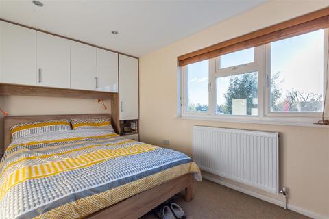 5 Bevery Close, Oakley, Bedford, MK43 7SH