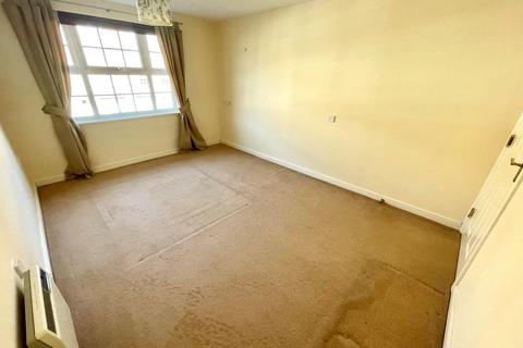 82 Finney Drive, Grange Park, Northampton, NN4 5DT