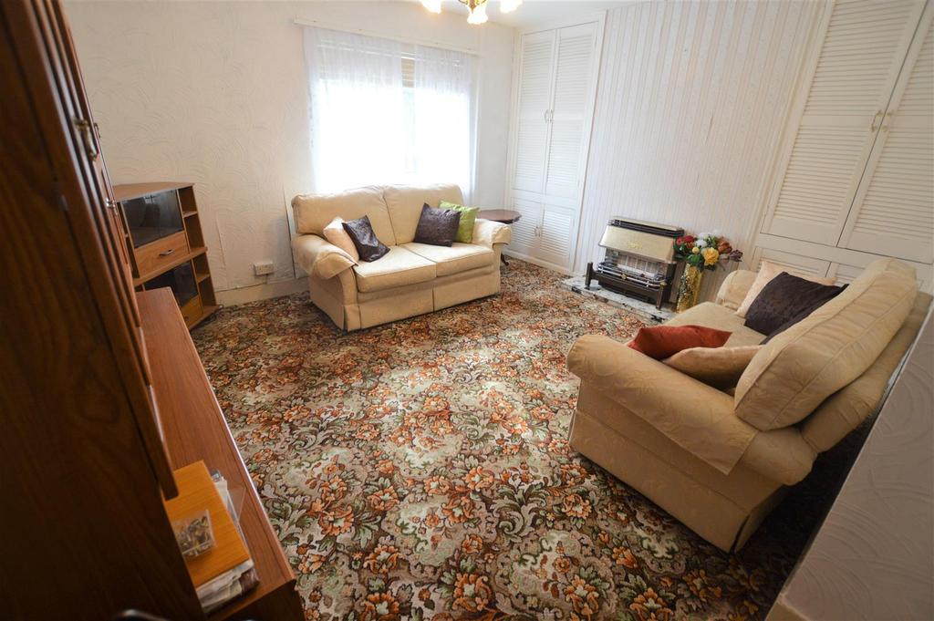 Sandy Road, Llanelli 3 bed link detached house £170,000