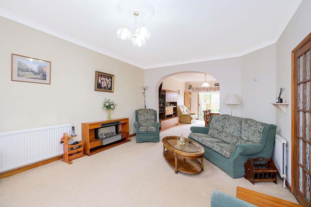 New Road, Chingford, London 4 bed end of terrace house £630,000