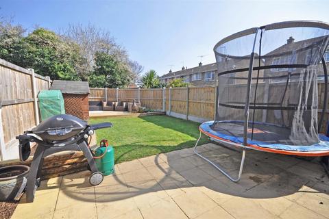 18 Hance Lane, Rayne, Braintree, CM77 6TH