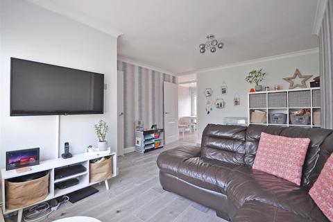 18 Hance Lane, Rayne, Braintree, CM77 6TH