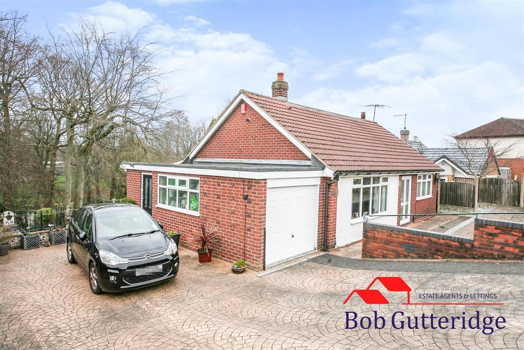 Oaklands Avenue, Wolstanton, Newcastle 3 bed detached bungalow £325,000