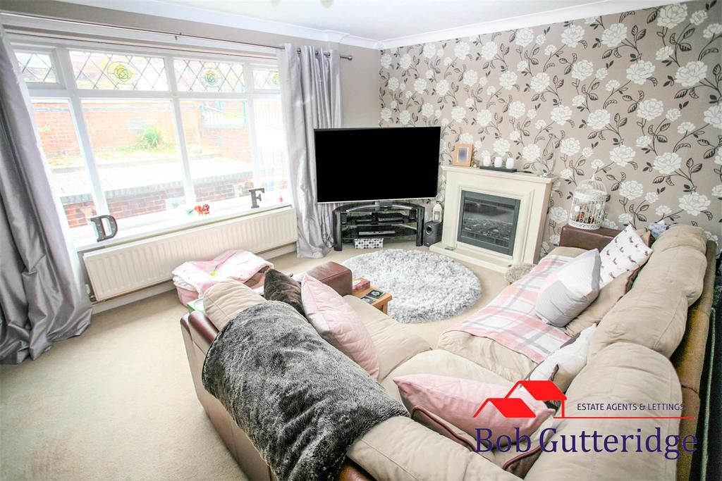 Oaklands Avenue, Wolstanton, Newcastle 3 bed detached bungalow £325,000