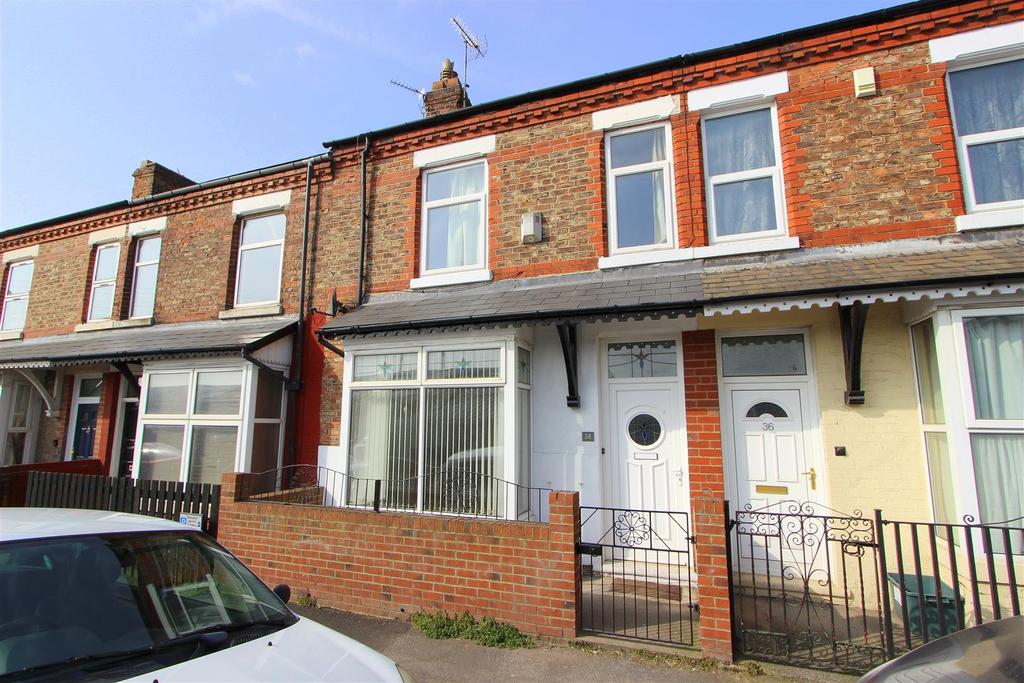 Park Lane, Darlington 3 bed terraced house £650 pcm (£150 pw)