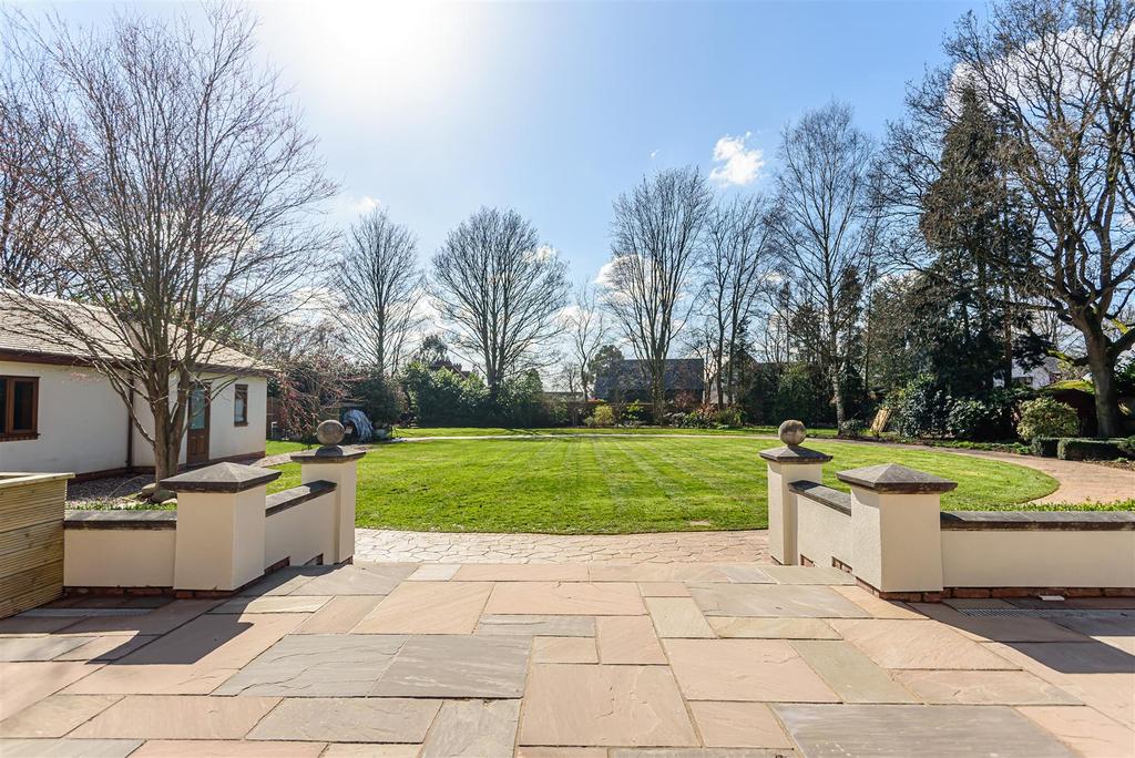 Private Courtyard Garden