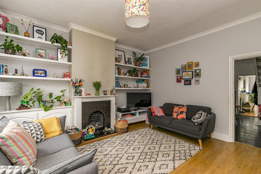 Kelsall Street, Sale 3 bed terraced house £335,000