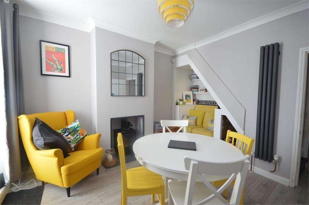 Dining room.jpg
