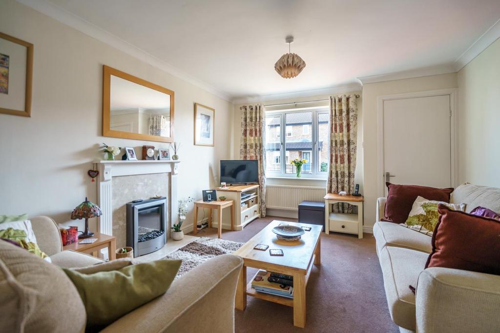 Lindley Wood Grove, Clifton Moor, York 2 bed semidetached house £260,000