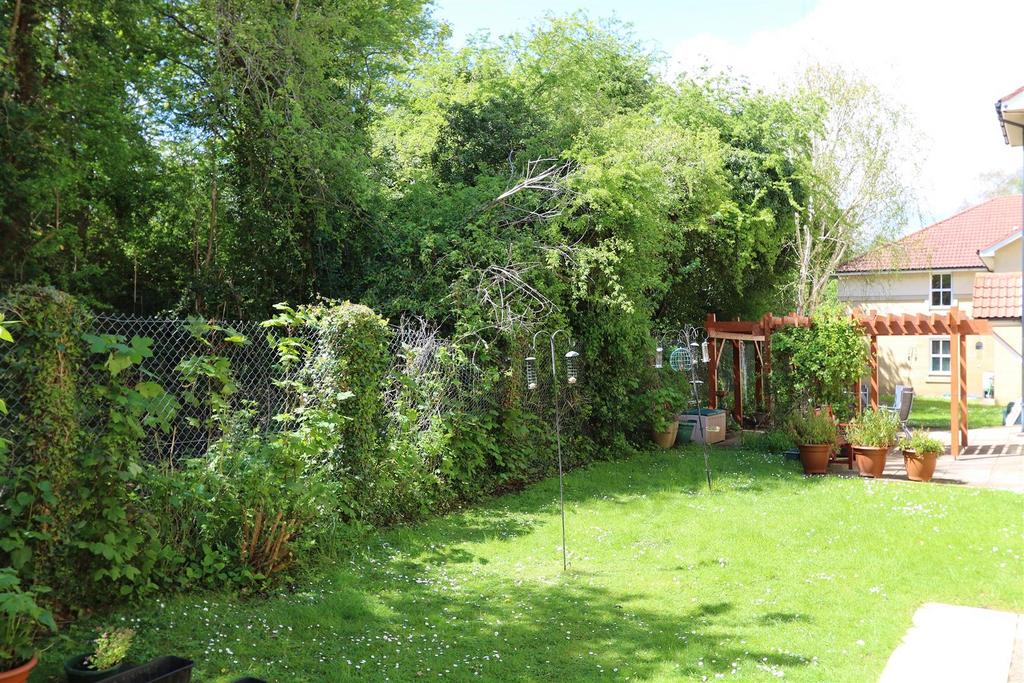 Communal garden.jpg