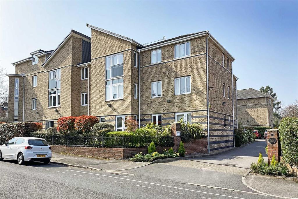 Hazel Road, Altrincham 1 bed retirement property £140,000