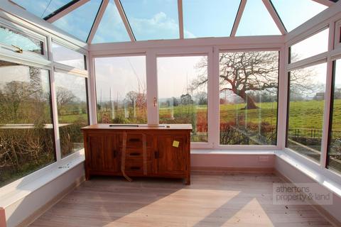 2 bedroom detached bungalow for sale - Talbot Bridge, Bashall Eaves, Ribble Valley