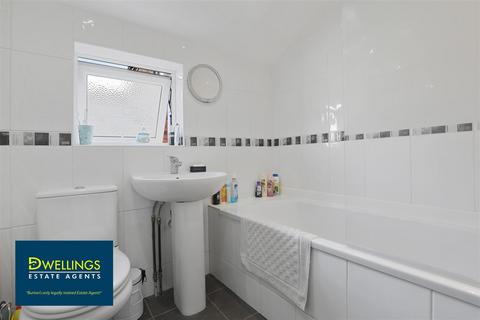 20 Alexandra Road, Burton-on-trent, DE15 0JD
