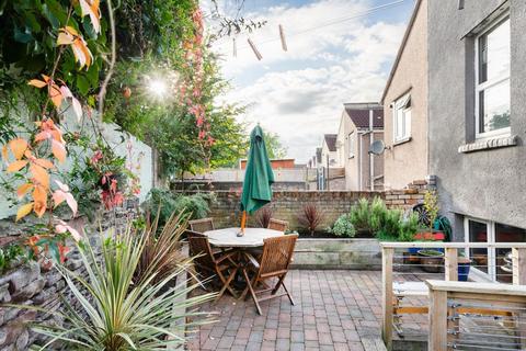 74 Fox Road, Bristol, BS5 0YA