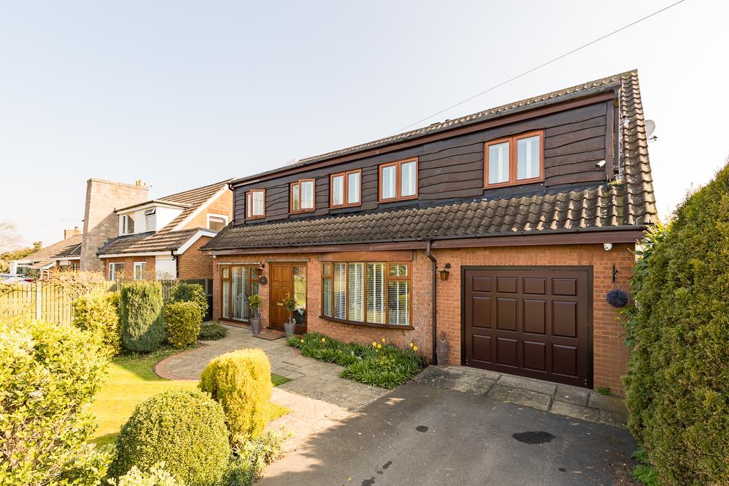 Tee Lane, BurtonUponStather, Scunthorpe 4 bed detached house £345,000