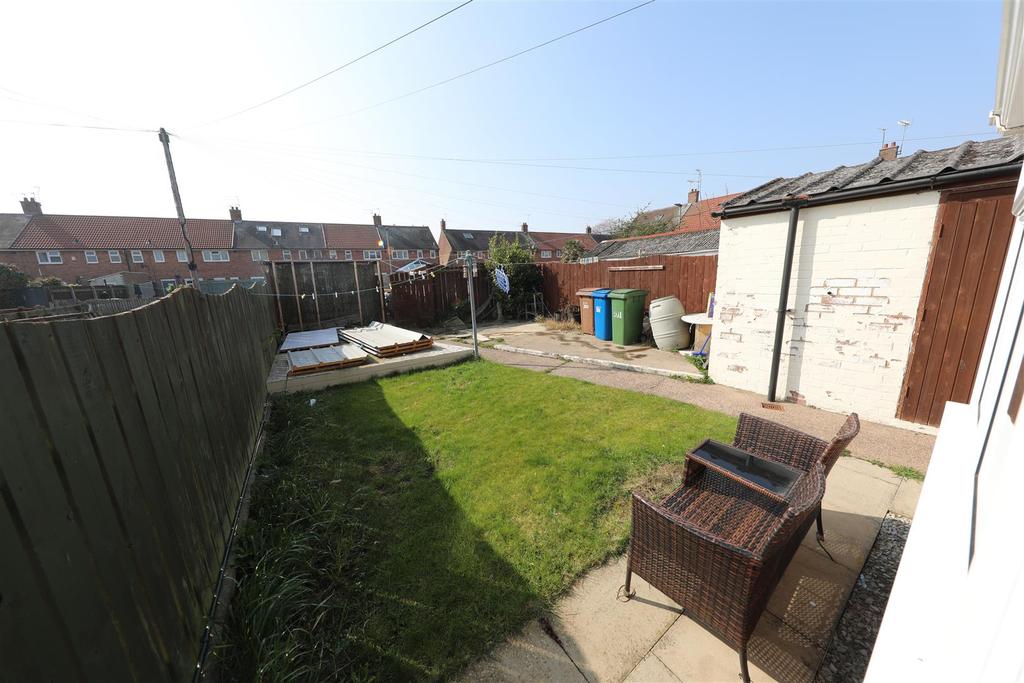 Bricknell Avenue, Hull 3 bed terraced house £155,000