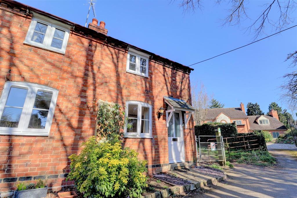 Church Lane, Welford on Avon 2 bed cottage £1,000 pcm (£231 pw)