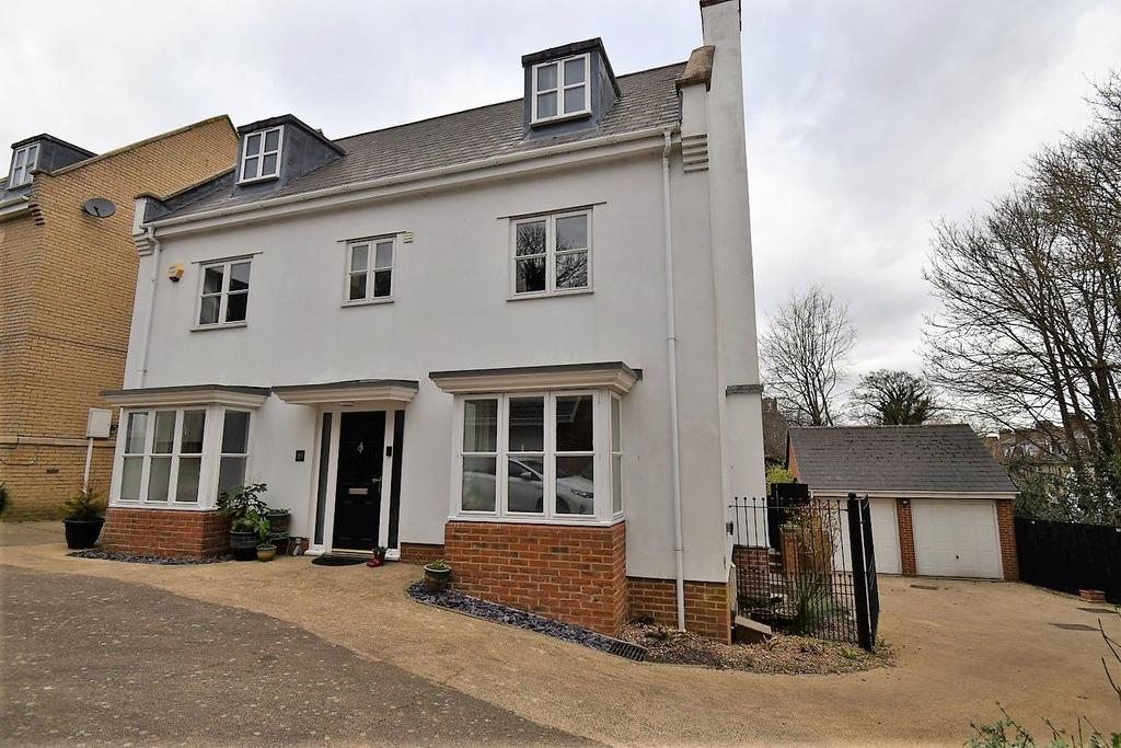 Gun Tower Mews, Rochester 5 bed detached house £750,000