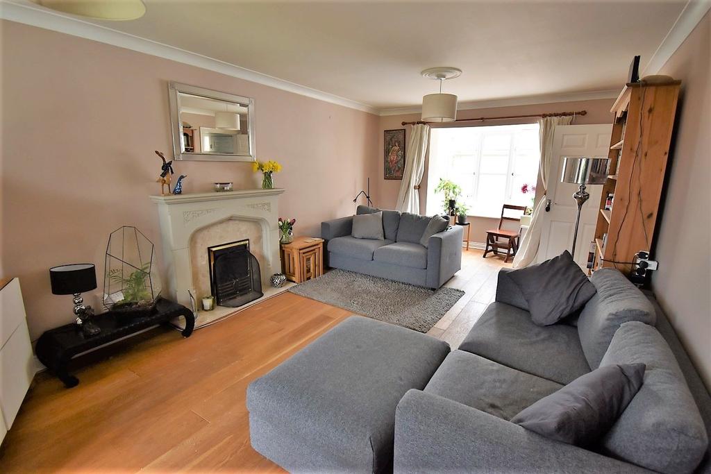 Gun Tower Mews, Rochester 5 bed detached house £750,000
