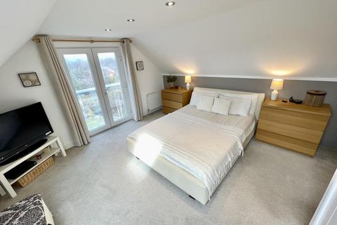 2 Kersland Road, Glengarnock, Beith, KA14 3BA