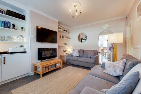 14 Queenscroft Road, London, SE9 5EH