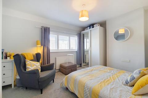 14 Queenscroft Road, London, SE9 5EH