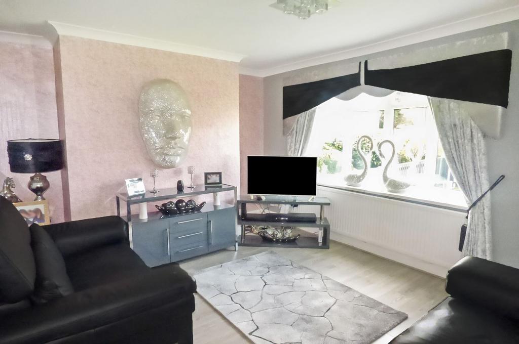Park Crescent, Shiremoor, Newcastle upon Tyne, Tyne and Wear, NE27 0LH 2 bed semidetached house