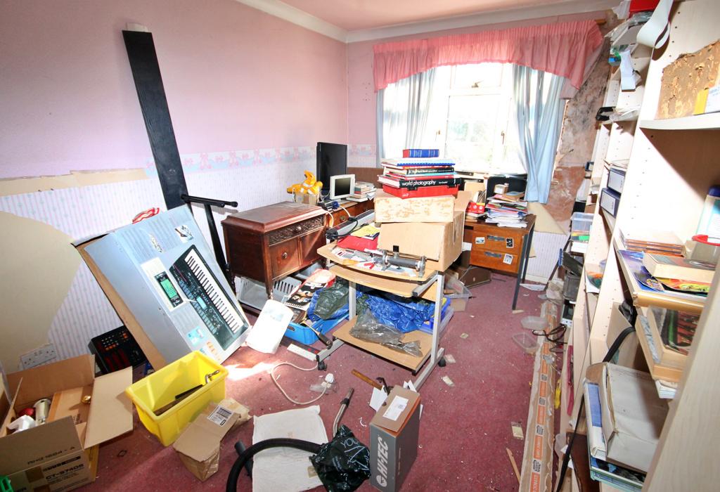 Birchmoor Road, Birchmoor, Tamworth 3 bed detached house £275,000