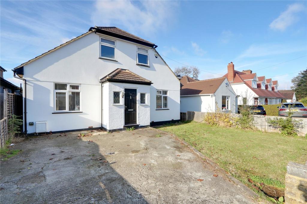 Bushey Road, Ickenham, UB10 4 bed detached house £850,000