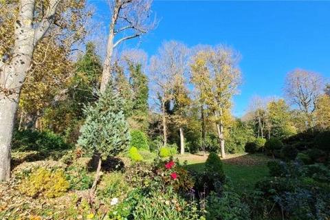 undefined, Uxbridge Road, Pinner, HA5