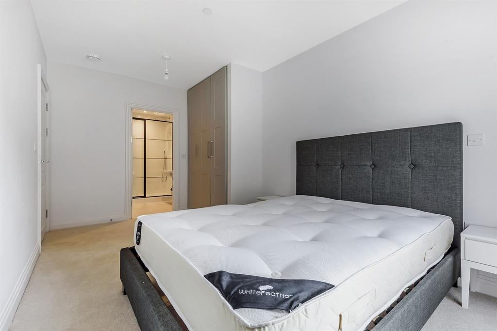 Apartment in Reading, Katesgrove, Newtown - More